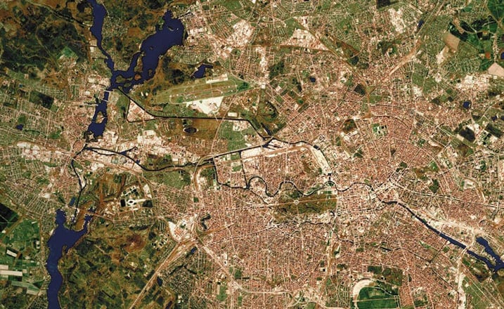 Birdseye view of a city.