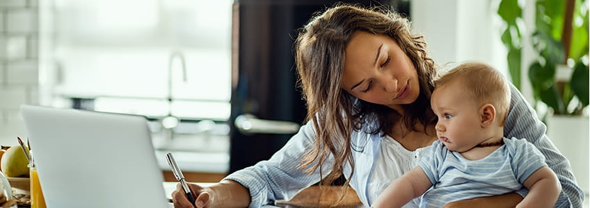 How to Juggle Working Full Time and Going to School