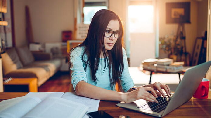 How online classroom programs help you succeed in college.