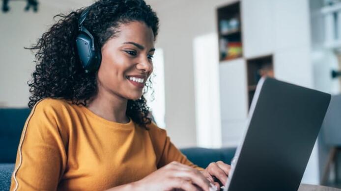 How to become an online student.