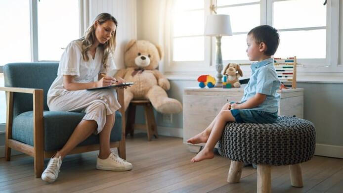 child psychologist