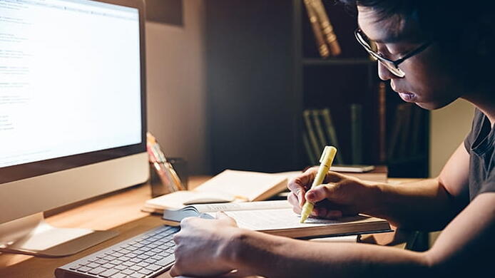 ONLINELEARNINGCONCEPT