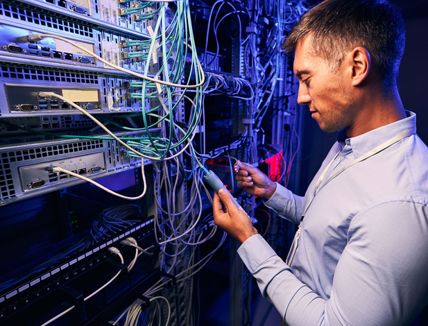 Fiber optics installer