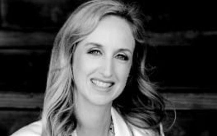 Portrait of Tamara Weaver