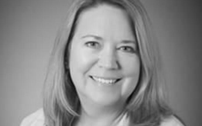 Portrait of Dr. Tobi DeLong Hamilton