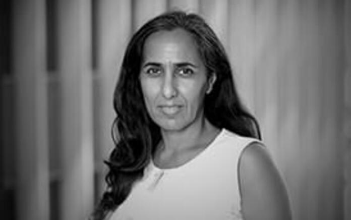 Portrait of Dr. Golnaz Agahi