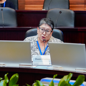Diann Kitamura speaking in Shanghai